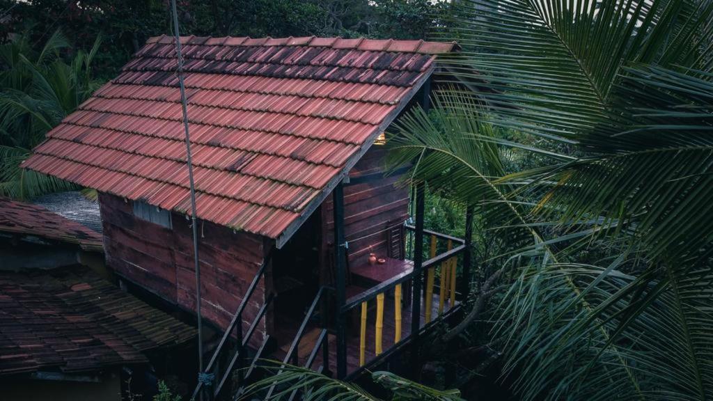 Bird House Mirissa Hotel Exterior photo
